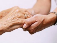 Ad Ascoli al via progetto per assistenza domiciliare a famiglie con malati Alzheimer