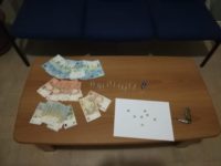 Tunisino fuggito da centro accoglienza Messina spacciava fiale dopanti e droga a Civitanova. Denunciato da Finanza