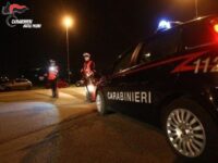 Serra di marijuana a Monteprandone, giovanissimi con hashish e patenti ritirate