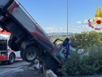 Autocarro in un giardino a Castelfidardo