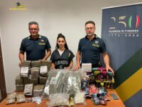 Bazar della droga a Macerata, arrestato 27enne