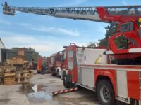 Incendio in fabbrica di cavi a Ripatransone