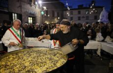 Frittata da Guinness per la Mostra del Tartufo Bianco